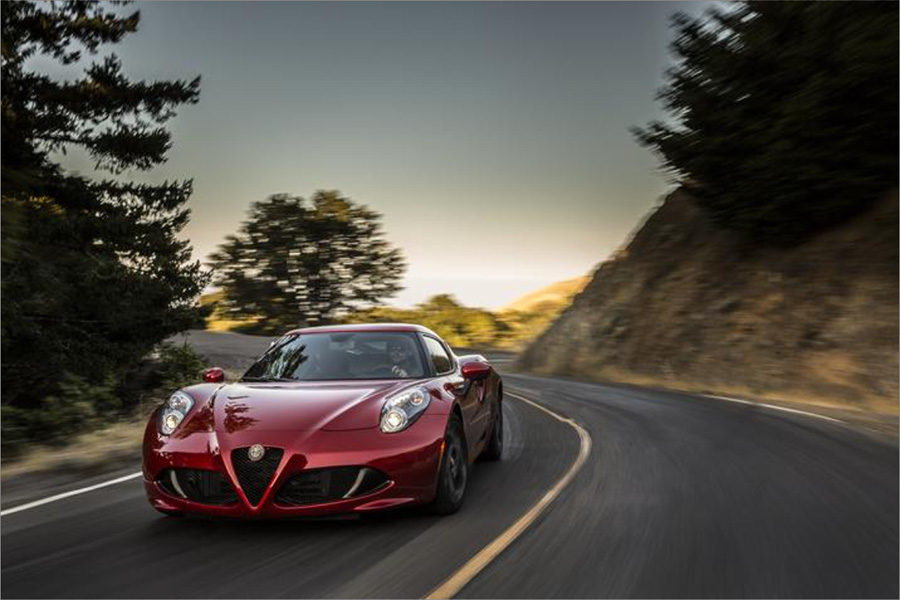 Alfa_4C_Coupe_Front