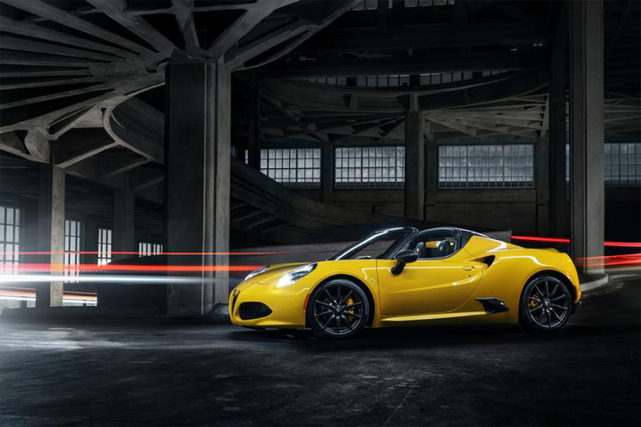 Alfa_4C_Spider_Profile