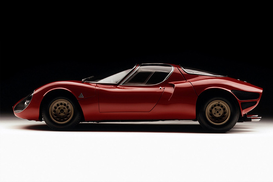 Alfa_Romeo_Tipo_33_Stradale_Profile