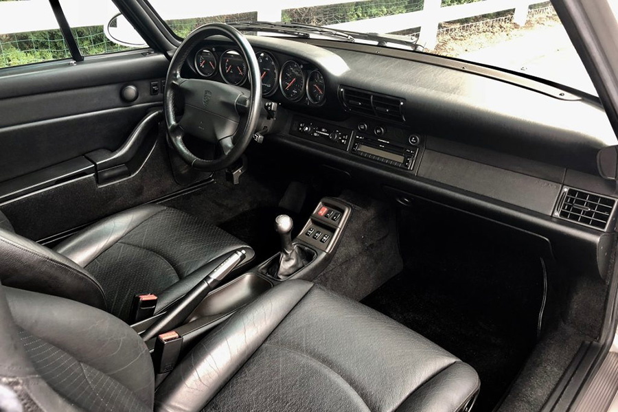 Porsche-993-C2S-Interior-4